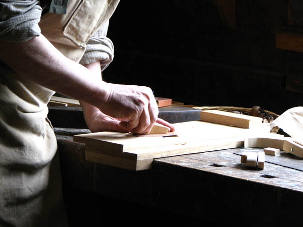 Nuestra <strong>carpintería de madera en  Pontons</strong> es una empresa de <strong>herencia familiar</strong>, por lo que  contamos con gran <strong>experiencia </strong>en la profesión.
